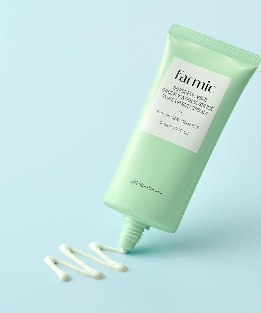 [2 Items] Superful Veggie Green Water Essence Tone-Up Sun Cream 50ml