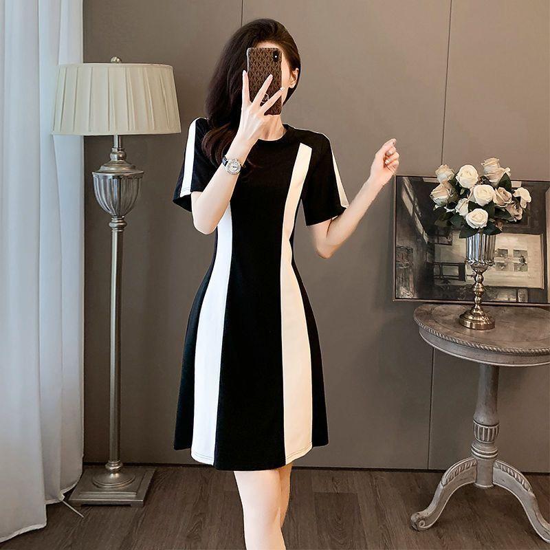 Summer new French minimalist temperament black and white casual dress women's waist and thin age reduction small high waist skirt