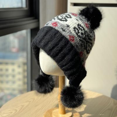 Neuer Stil Wollmütze für Damen im Winter Samt Warme Ohrenschutzmütze für Reisen im Freien Verdickte Kältefeste Gestrickte Wollkugel Schlupfmütze