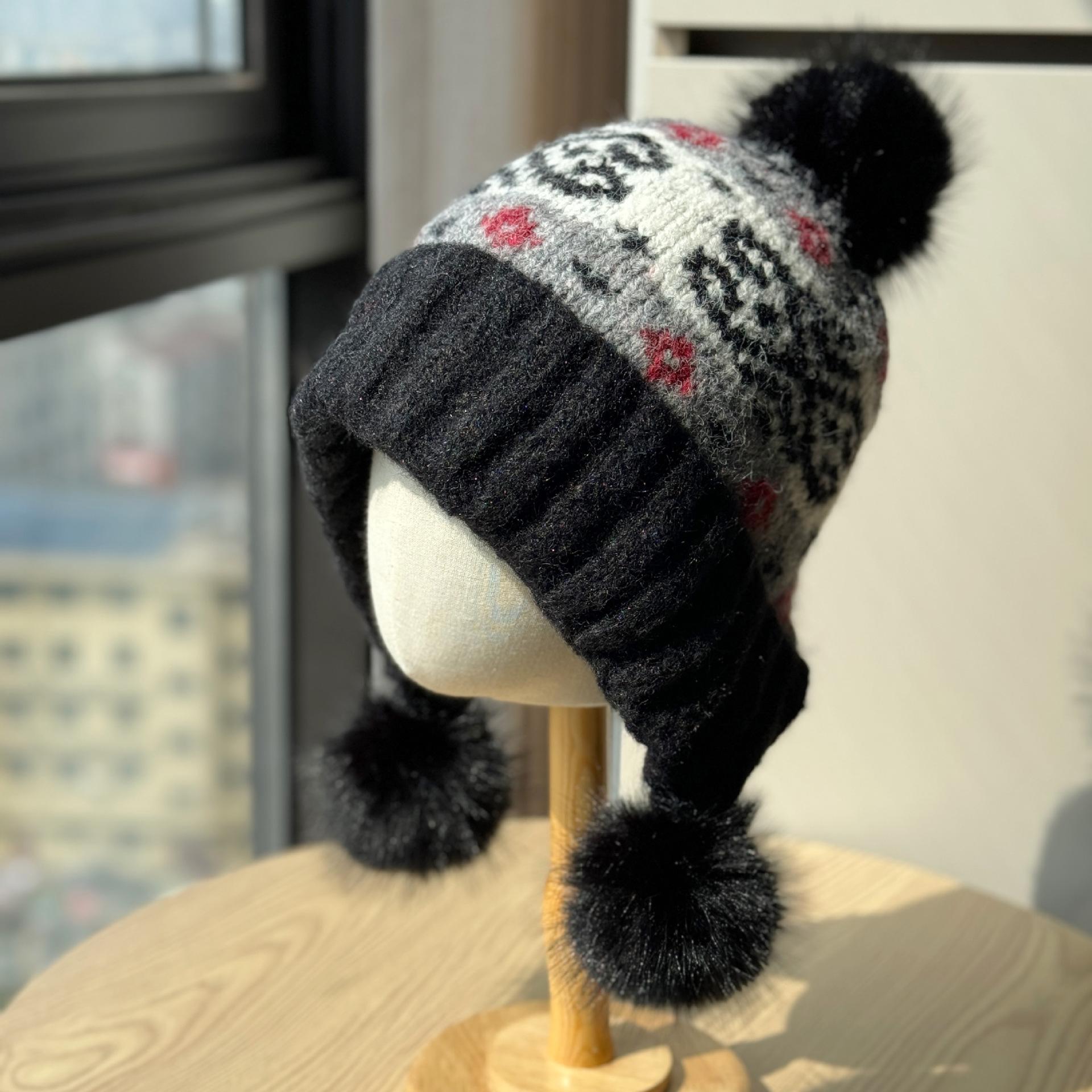 

New women s winter woolen hat with fleece lining, warm and ear-protecting, thickened for outdoor travel, cold-proof knitted pom-pom beanie Adult54-60Average Size чёрный