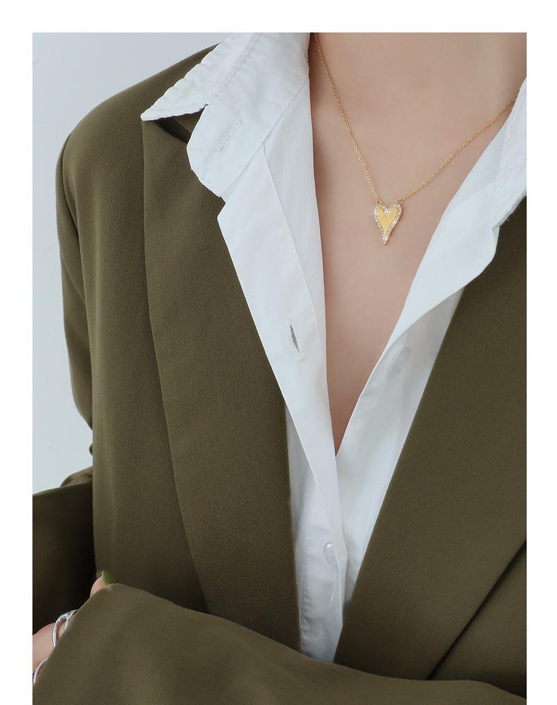 Korean Zircon Peach Heart Pendant Necklace in 18K Gold-Plated Titanium Steel
