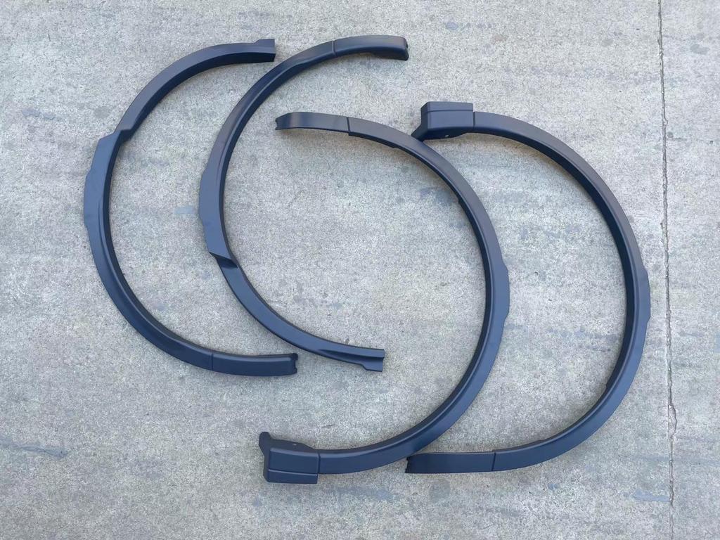 Land Rover Discovery Sport Body Kit: Upgrade from Standard to High-Performance Sports Version