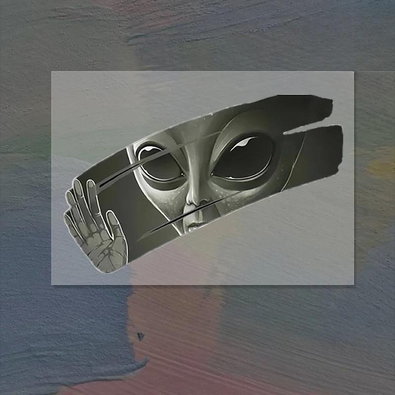Creative Car Sticker Alien Design for Side Window Scratch Protection Vinyl Decal Automotive Exterior Decor Waterproof Durable 10CM