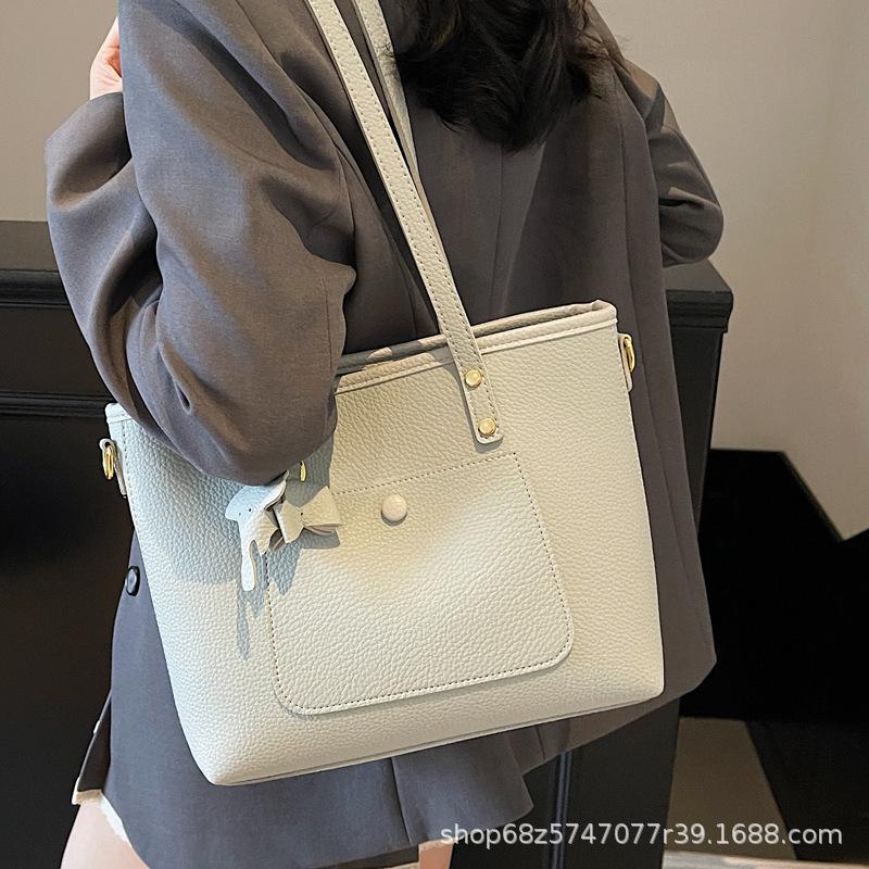 Commuter versatile large-capacity portable underarm bag women's new retro fashion tote bag shoulder messenger bag