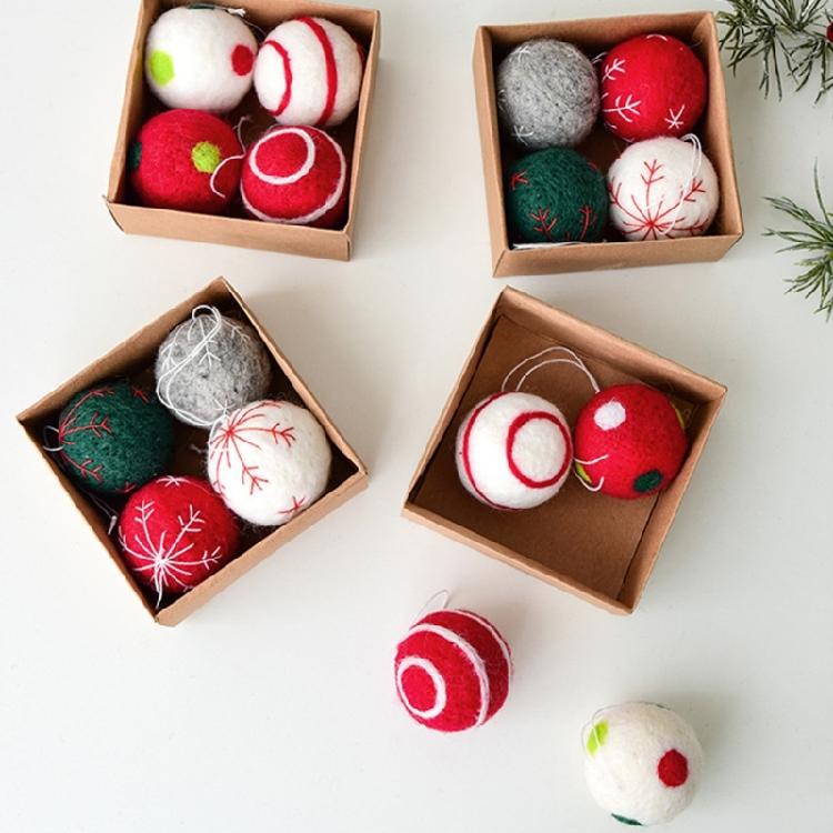 Set Of 4 Winter Snowflake Wool Felt Decoration Colorful Christmas Tree Decoration With Secure Hanging Ropes