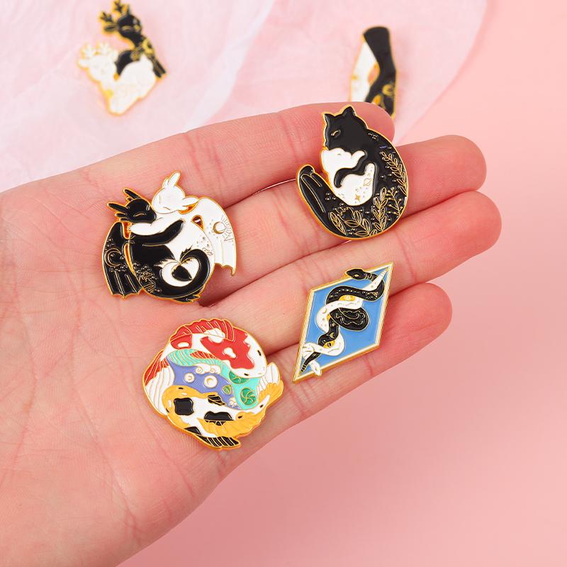 Starry Hugging Animals Enamel Pins Custom Sun Moon Cat Deer Dragon Snake Koi Hands Brooches Lapel Badge Black White Jewelry Gift