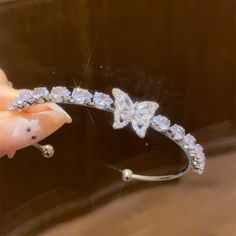 Korean-Style Zircon Butterfly Teardrop Open Bangle: Exquisite Light Luxury Women's Bracelet