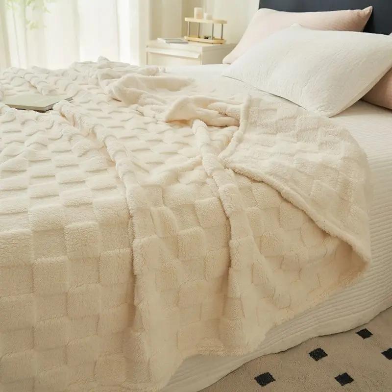 Bedding Waffle Plush Multifunctional Blanket Warm Soft Tuff Blanket Suitable for Autumn and Winter Sofa Bed Decor Cover Gifts