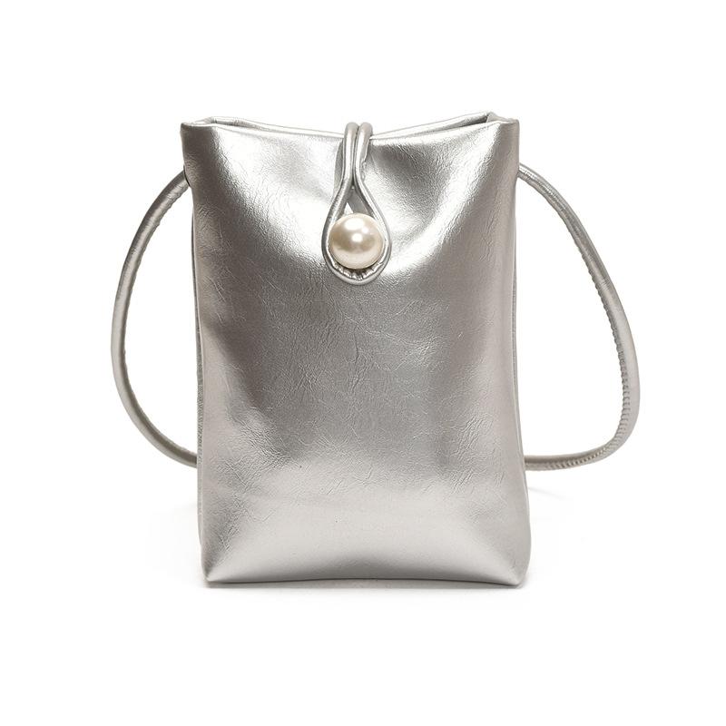 Foreign style simple key pearl buckle bucket bag French style 2025 spring and summer new shoulder messenger mobile phone bag female