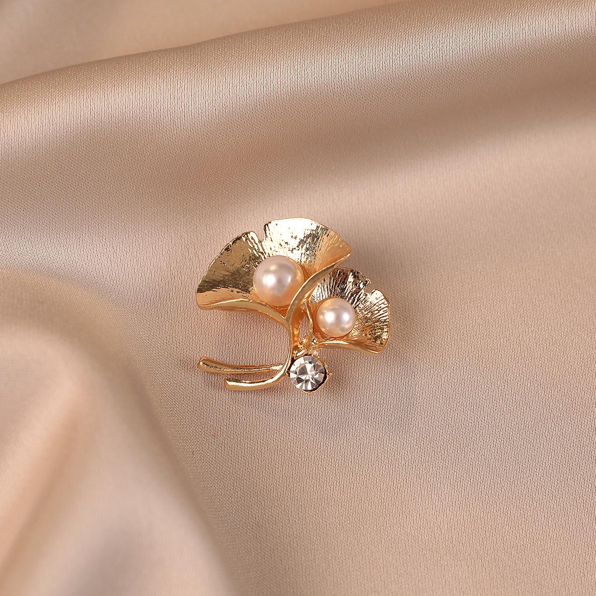 Alloy jewelry accessories buckle leaf hairpin small fresh drip oil flower point pearl pendant spring new