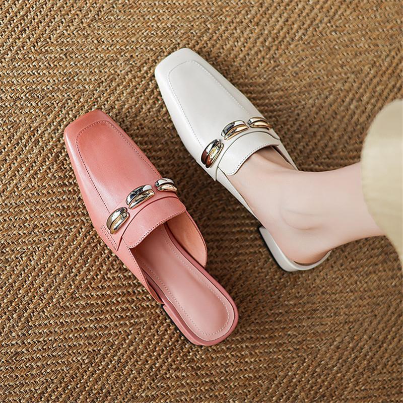Fashion New Summer Slippers Genuine Leather Slippers for Women Fashion Metal Decoration Square Toe Low Heels Cover Toe Slippers Sandals