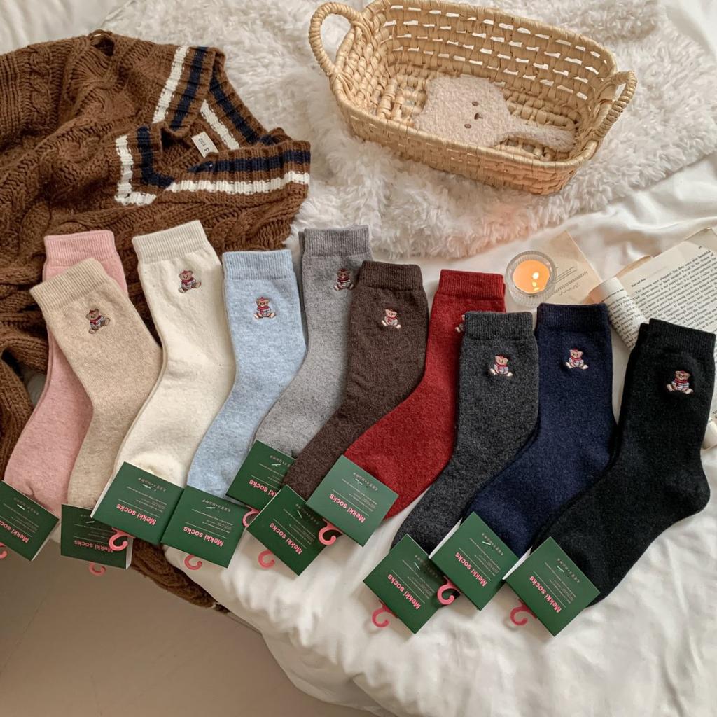 Winter and Autumn Children's Solid Color Bear Embroidered School-style Warmth-Keeping Women's Socks, Fashionable Wool Plush Socks for Women