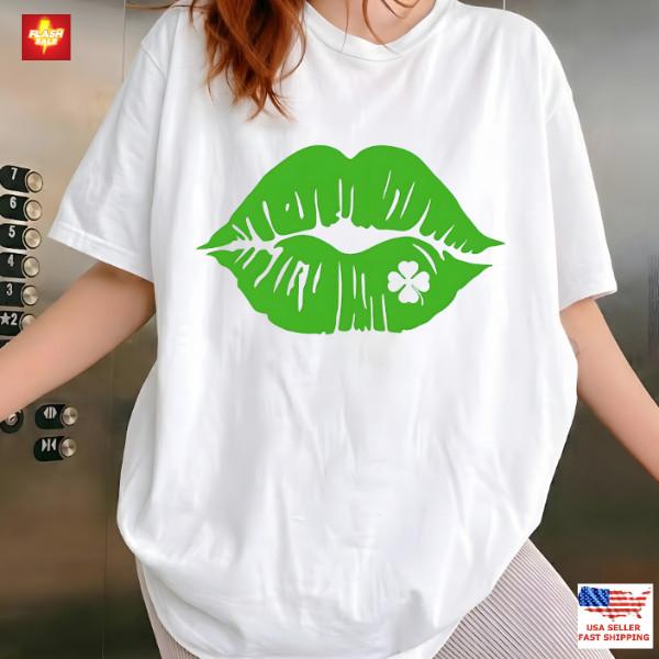 Lucky Kiss Shamrock Lips Shirt M