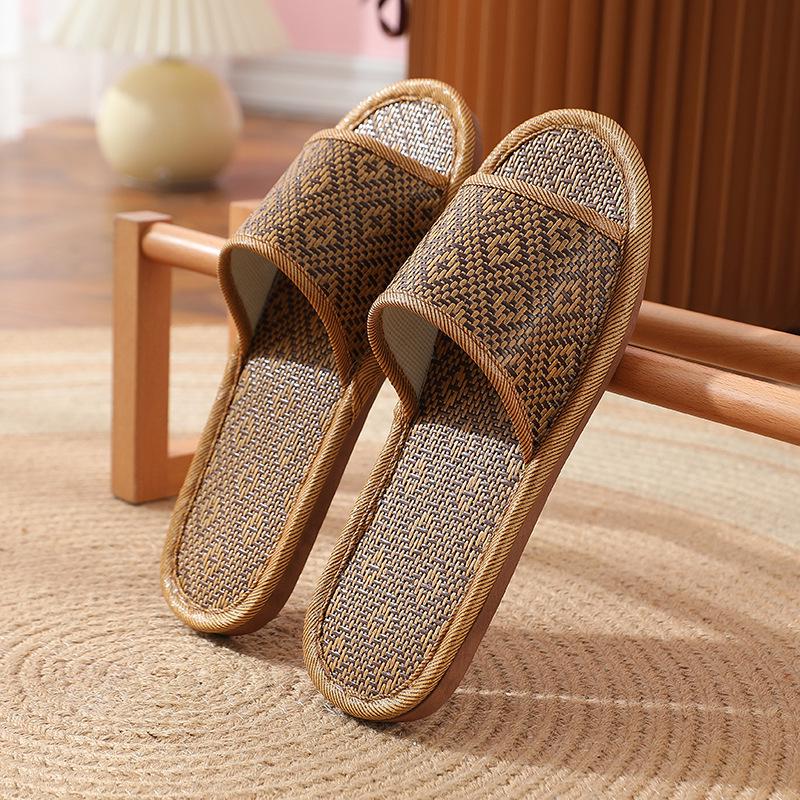 

Linen Rattan Slippers: Non-Slip Indoor Footwear for Women & Men, Perfect for Summer & All Seasons. 44-45 (fits US 10-11)