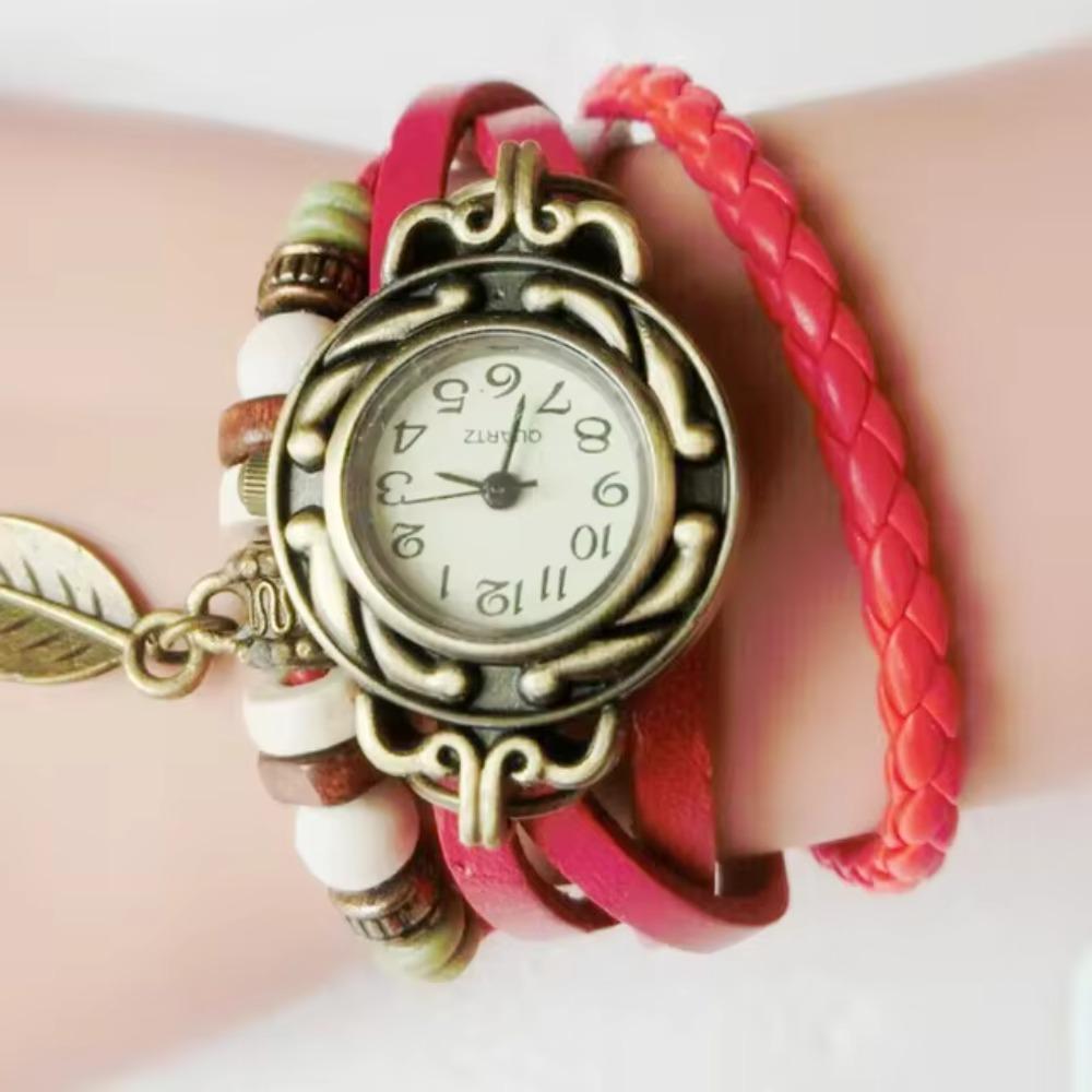 Şık Moda Bayan Elbise Saatleri Kadınlar İçin Vintage Kol Saatleri Deri Bant Küçük Kadran Kadın Kuvars Saat Montre Femme