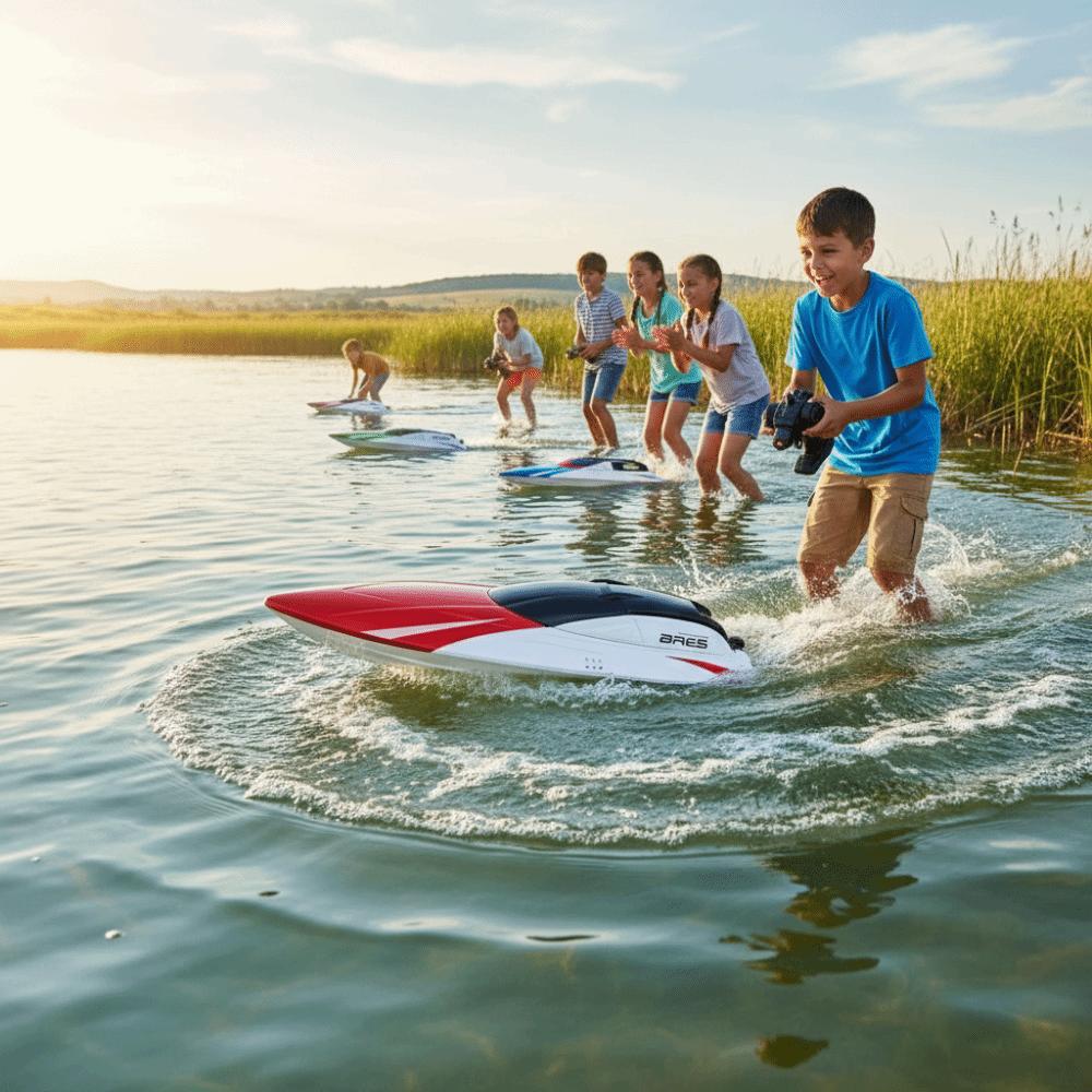 Waterproof Speed Boat Rechargeable Racing Yacht Gift Speedboat Toy Boys