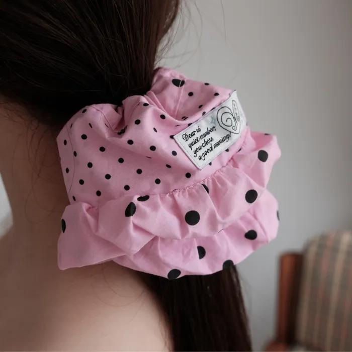 Polka Dot Ruffle Scrunchie (pink)