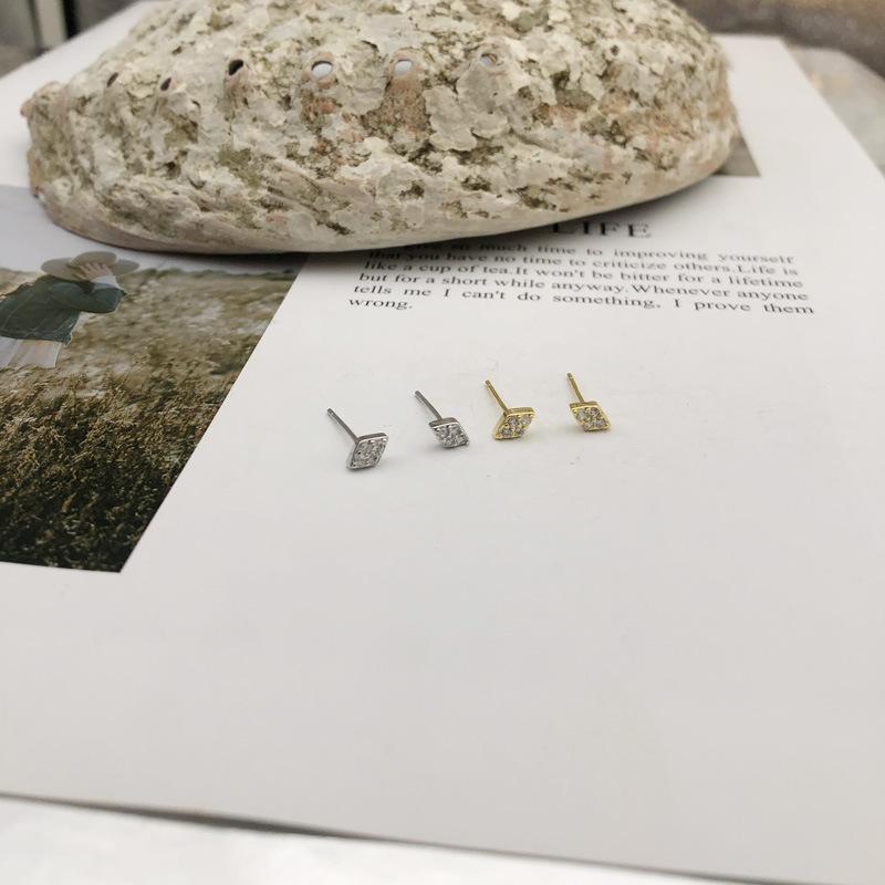 Korean Version of Fashion Temperament Rhombus Geometric Earrings Cute Stud Earrings Women's