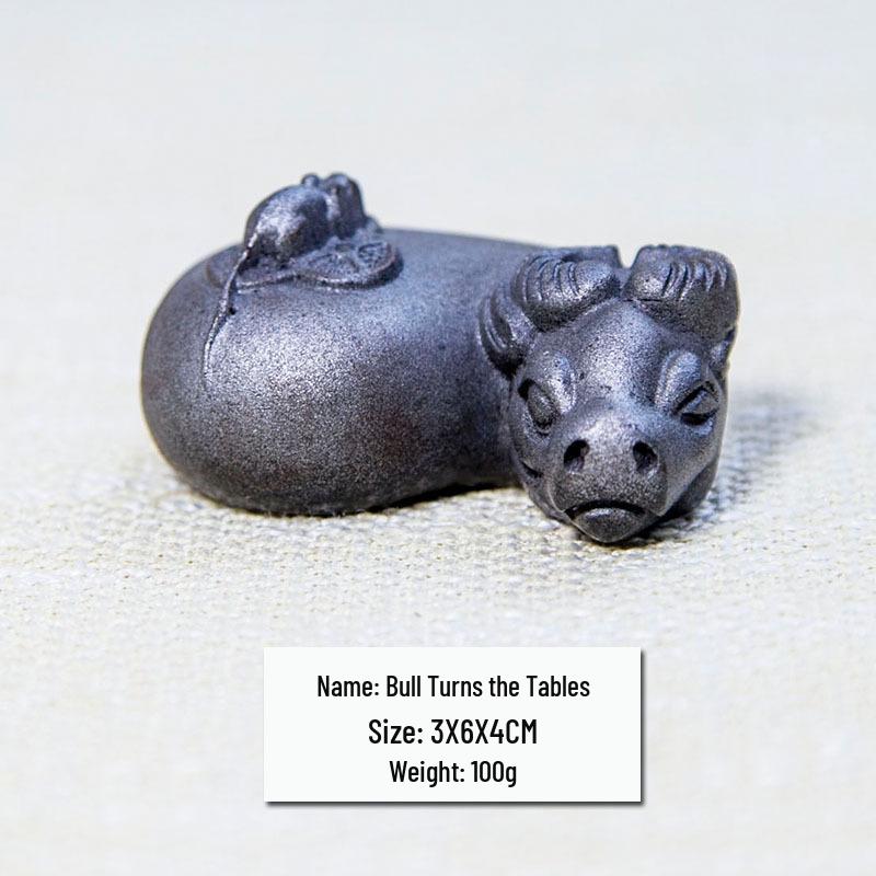 Creative Chinese Bull Figurine: Wealth-Attracting Home Office Paperweight & Decor