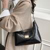 Retro Underarm Bag Casual Commuter Single Oulder Crossbody Bag Fashionable Minimalist Small Square Bag High Quality Shoulder Bag