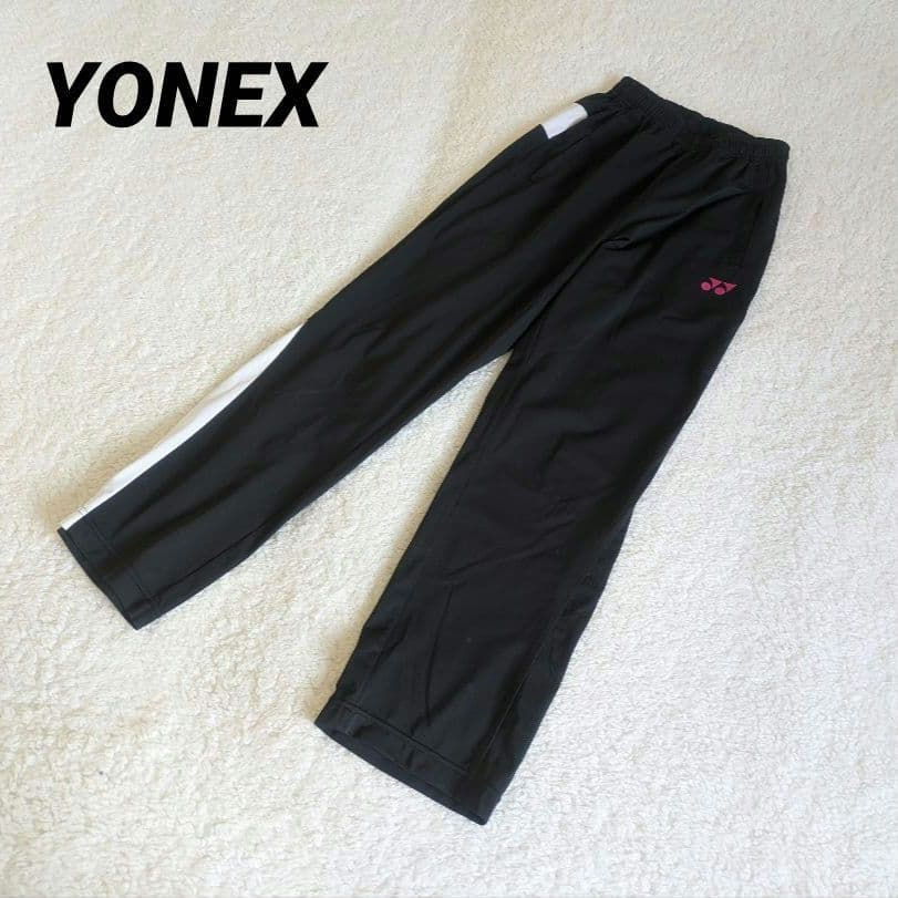 

[USED] Excellent condition YONEX jersey in black and pink