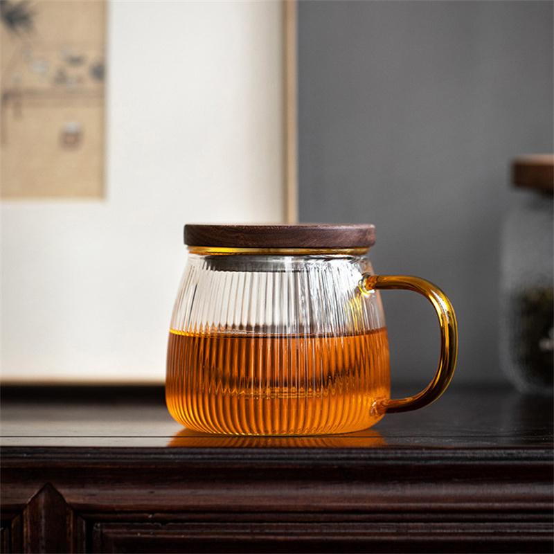 Japanese 400ml Stripe Heat Resistant Glass Tea Water Separation Tea Cup Kung Fu Tea Set Filter Tea Mug with Wooden Lid Drinkware