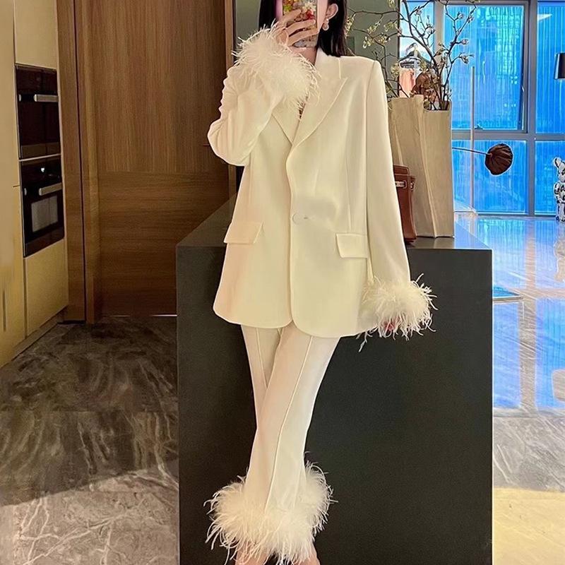 2025 Autumn/Winter Women's Snow White Irregular Lapel Jacket & Casual Suit Pants