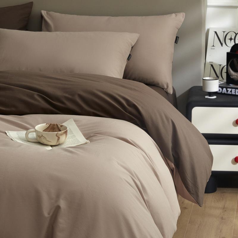 

Простой однотонный хлопковый комплект из 4 предметов класса А, утолщенный комплект из 3 предметов из чистого хлопка материнского и младенческого класса, постельное белье класса люкс 1.35m bed sheet three-piece set