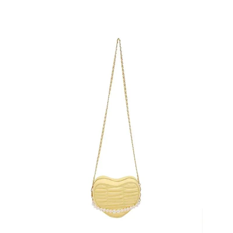 Heart-shaped solid chains shoulder bags classic fashion style sense of luxury popularity crossbody bags