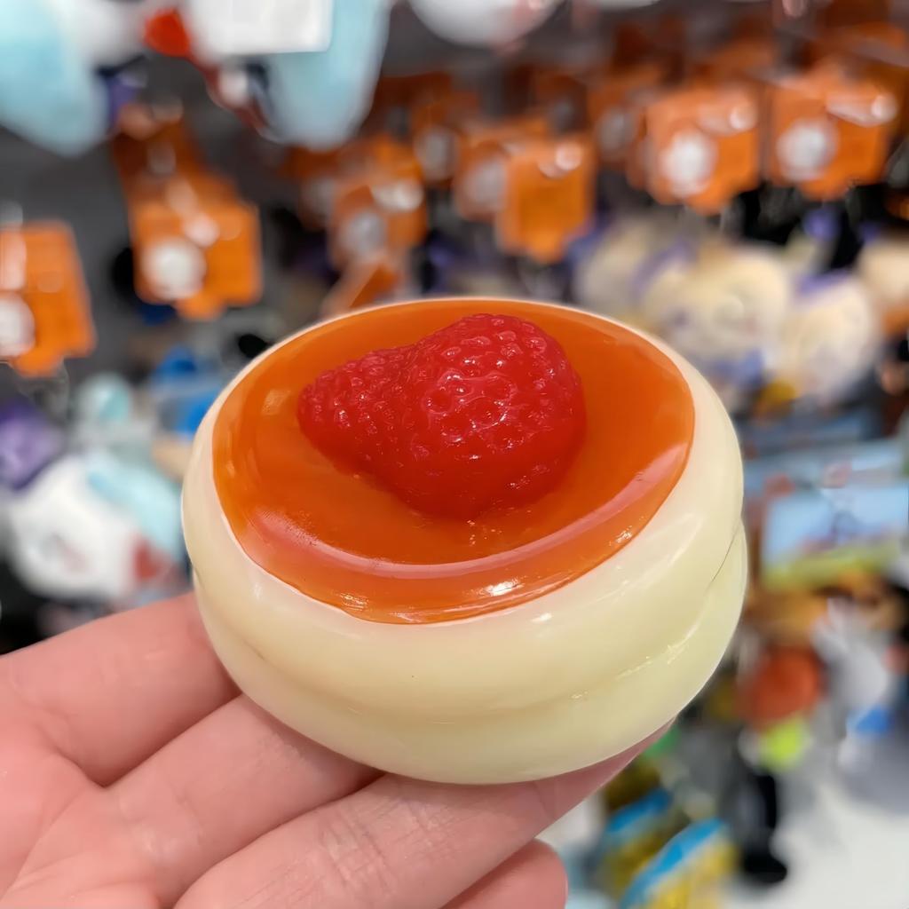 Squeeze Strawberry Cake Toy Bouncy and Watery and Stress Relief Relaxing Squeeze Durable Suitable for Children and Gift Idea Soufflé - Resilient! [New