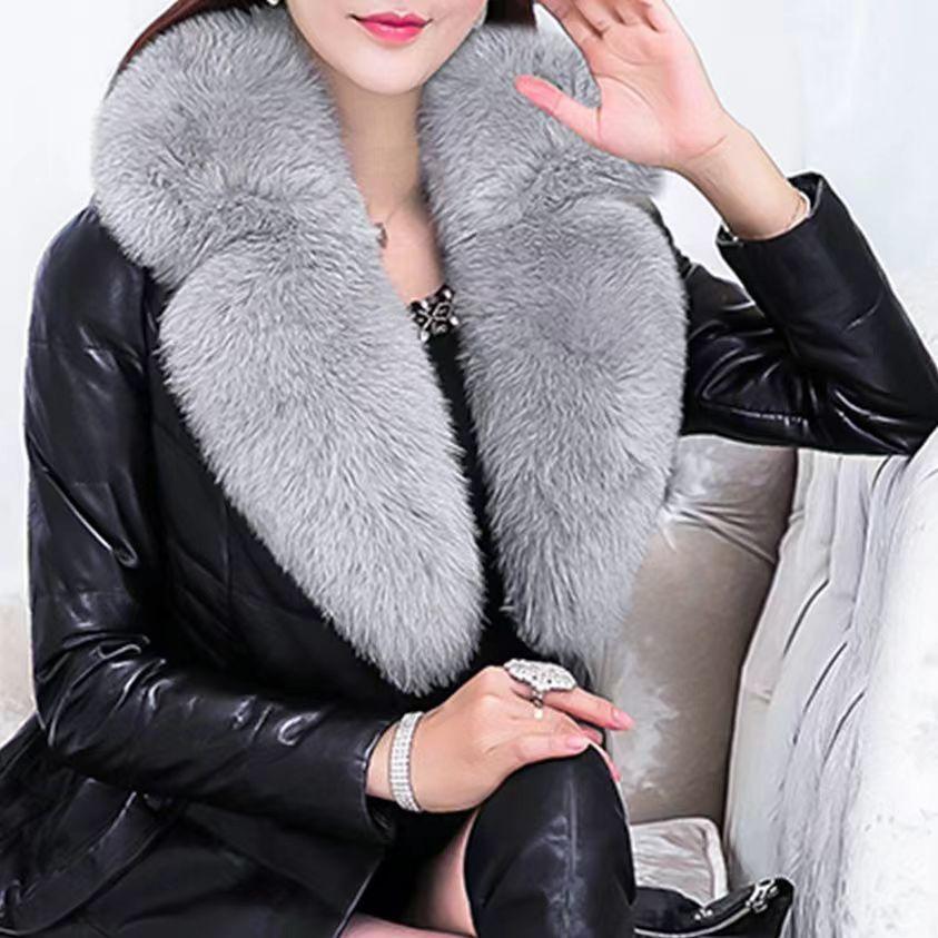 Stylish and High-end Mid-length Winter Coat Warm Thickened Plus-size Outerwear for Middle-aged Mothers