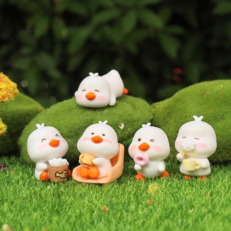 Playful Rubber Duckling Plush Toy - Cute Bathing Duck Series Ornament