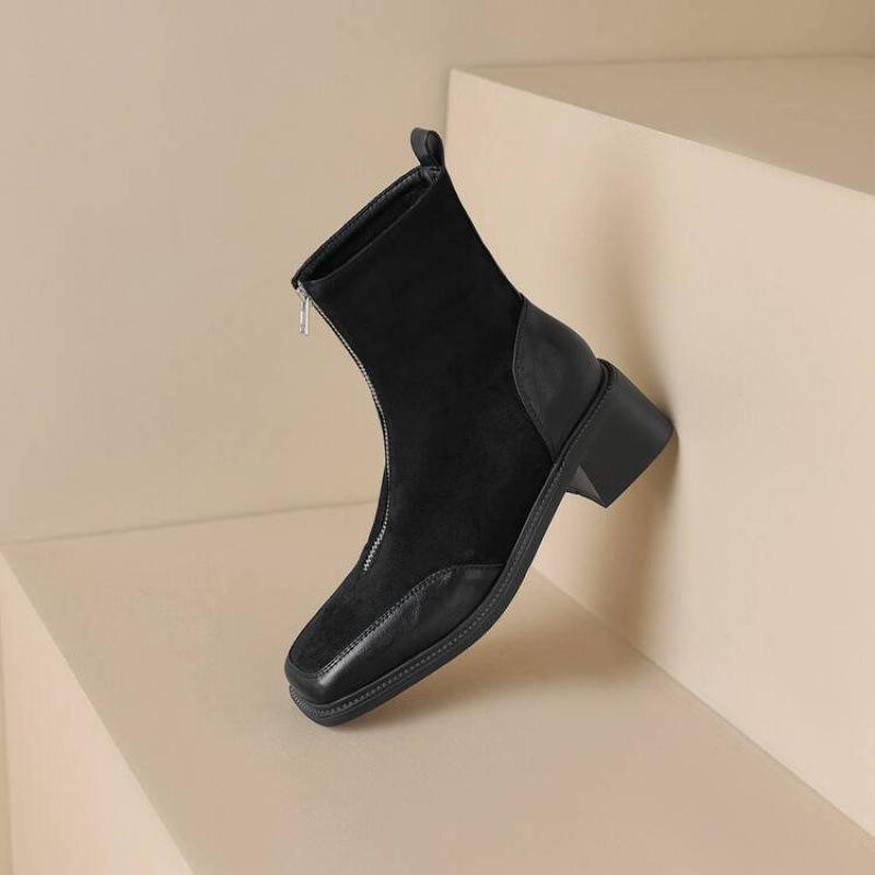 

Корейская версия женских ботинок Мартин большого размера, новые женские ботильоны на среднем каблуке из замши на квадратном каблуке, осенне-зимние, резиновая подошва, однотонные меди 39 чёрный
