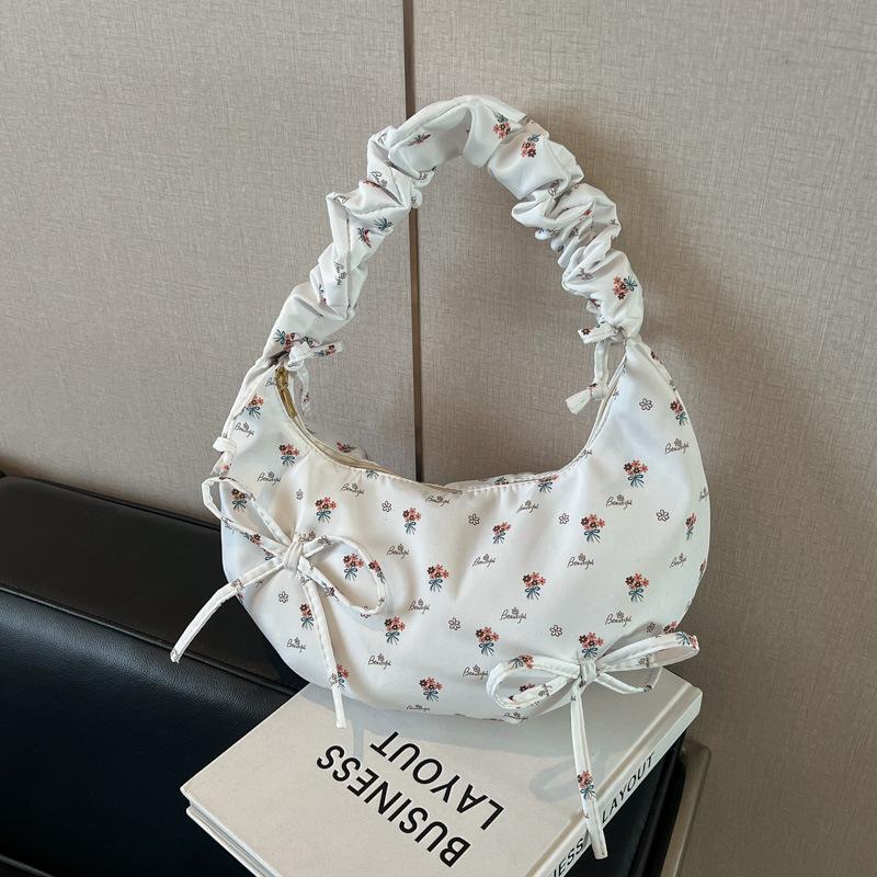 Versatile Girl Bow Canvas Bag Women's 2025 New Summer Cute Floral Hand Pleated Shoulder Armpit Bag