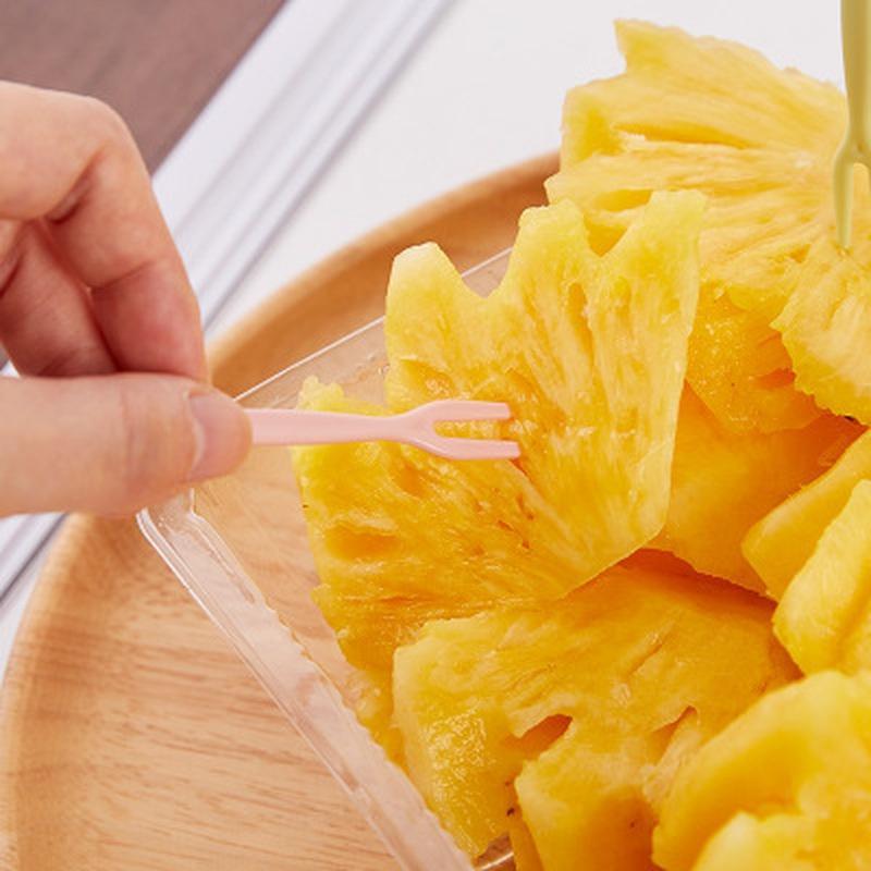 50PCS/Bag Household Plastic Fruit Disposable Forks Mini Cartoon Food Picks Dessert Fruit Snack Cake Dessert Party Supplies