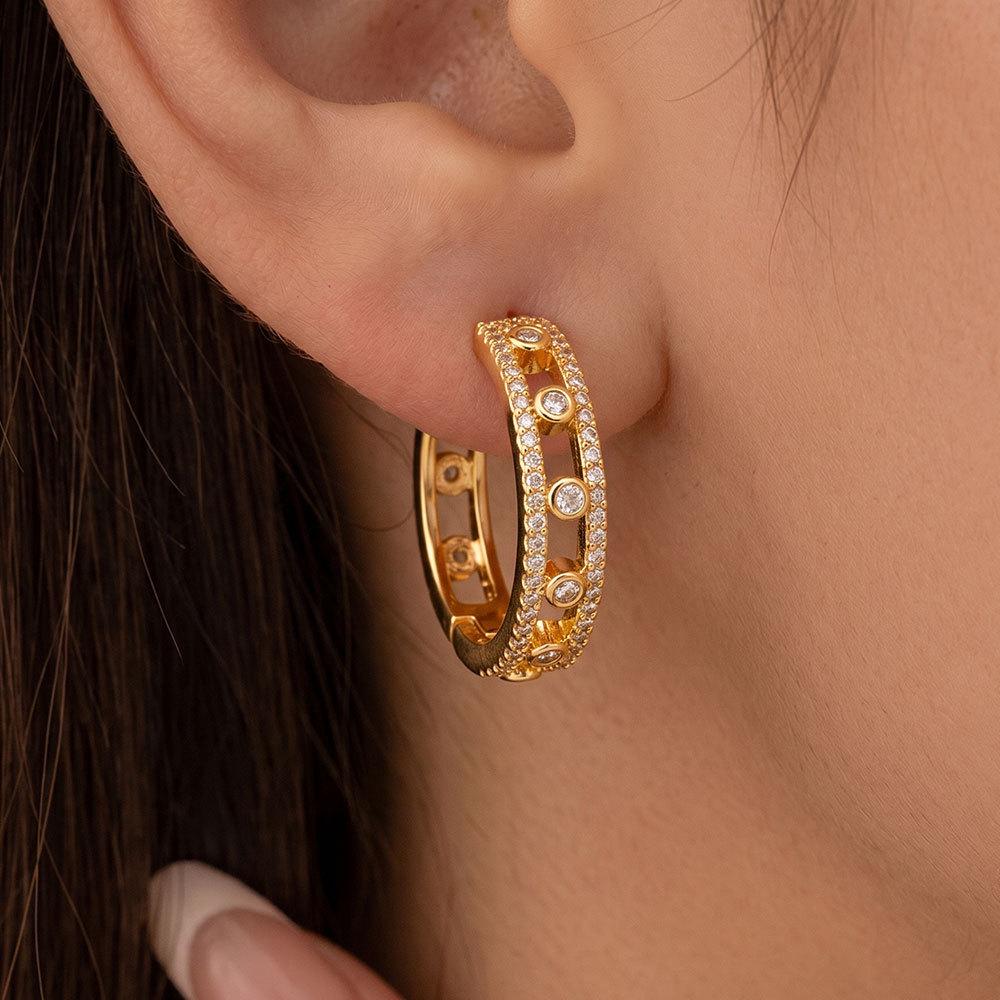 European Fashion Zirconia Ear Hoop Studs Women Versatile Design Temperament Earrings