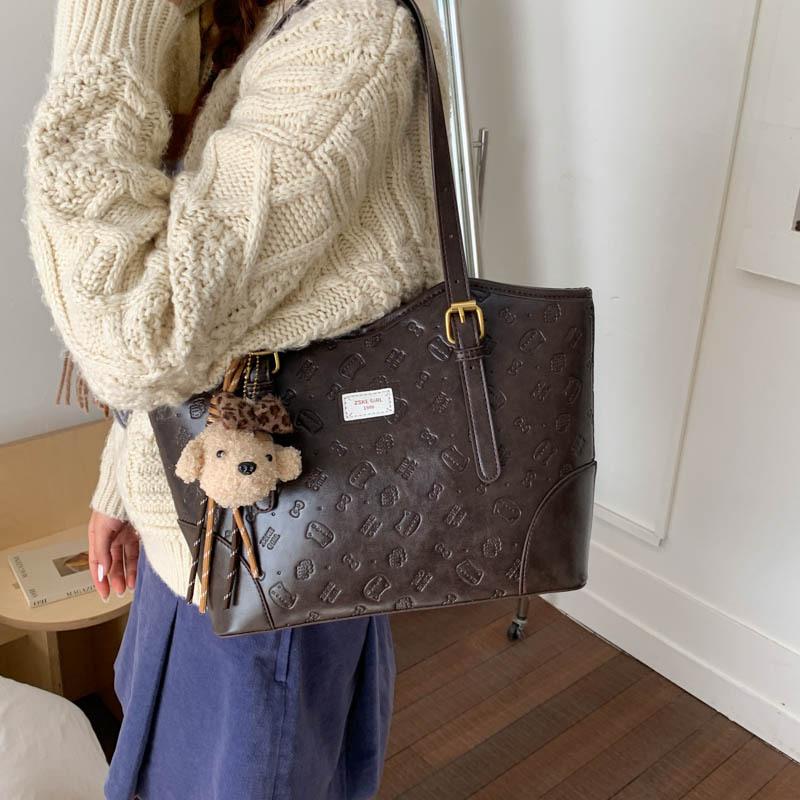 Premium sense retro Maillard embossed bag women's 2025 new large-capacity commuter shoulder bag portable tote bag