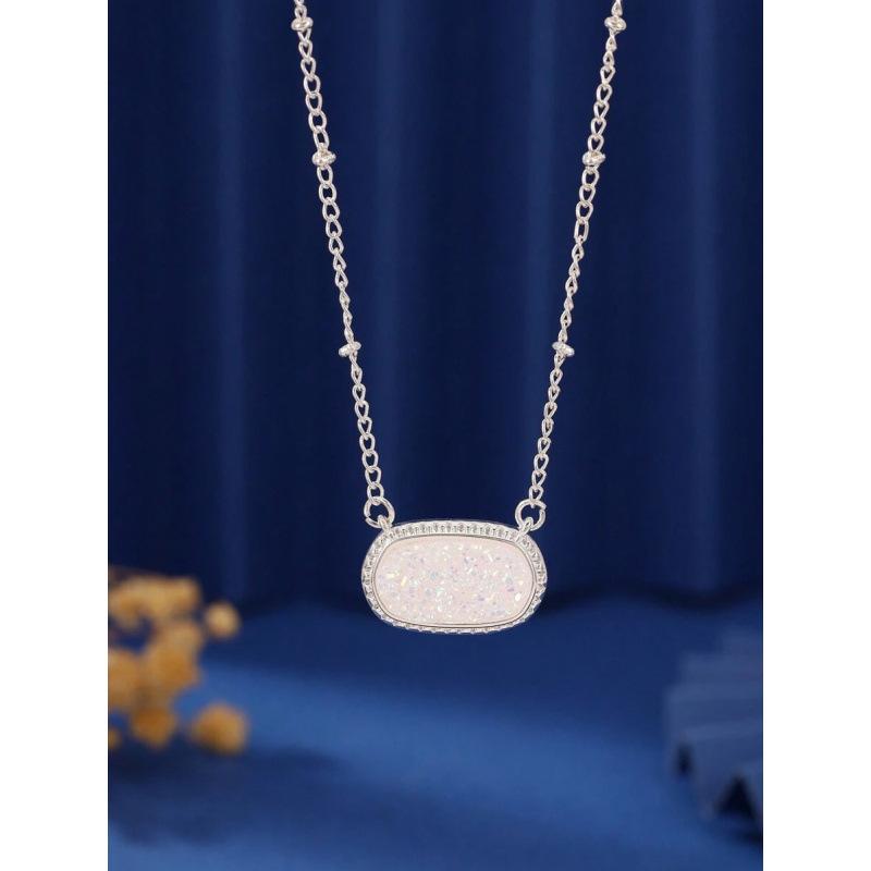 Oval Pendant Necklace, Fashionable European And American Design, Copper, Suitable For Girlfriend, Daily Wear