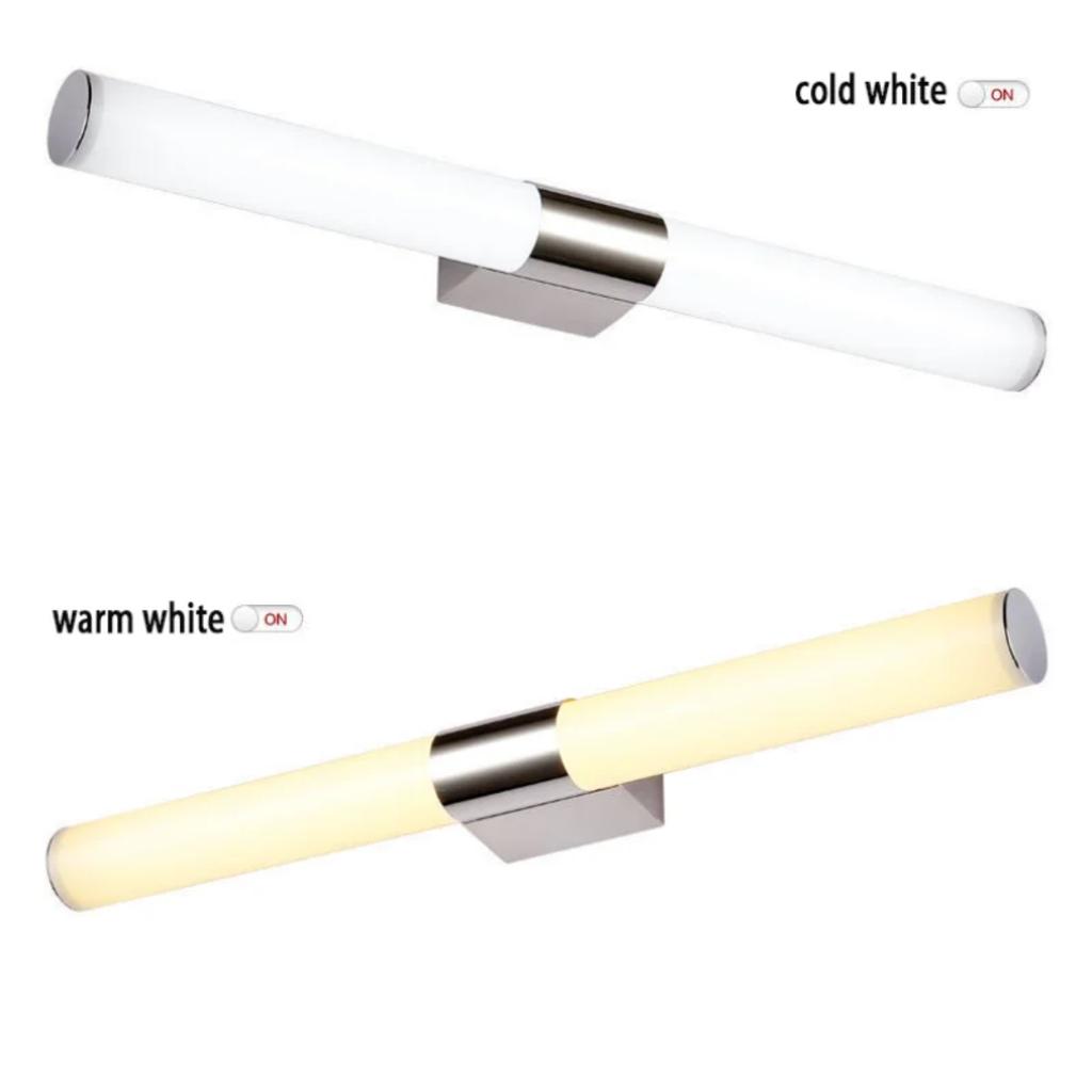 Nye moderne og stilige LED vanntette baderomsspeilskaplamper, perfekt for fasjonable vegglamper i hotellteknikk.