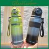 Tragbare, isolierte Sport-Trinkflasche mit Strohhalmverschluss für Schüler und Outdoor-Aktivitäten