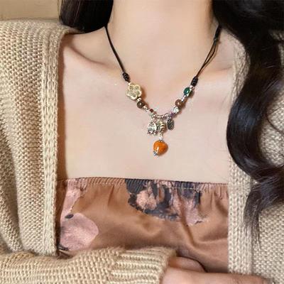 Ceramic Square Flower Pendant Necklace Retro Light Luxury Ethnic Style Collarbone Chain Temperament Versatile High-end Jewelry Women