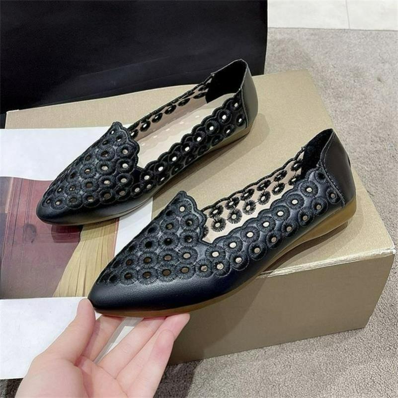 Летние женские сандалии, Сандалии с перфорацией на плоской подошве, Мягкая кожа, Дышащие полые, Одношаговые, Мягкая подошва, Обувь для мамы EU40/CN41 чёрный