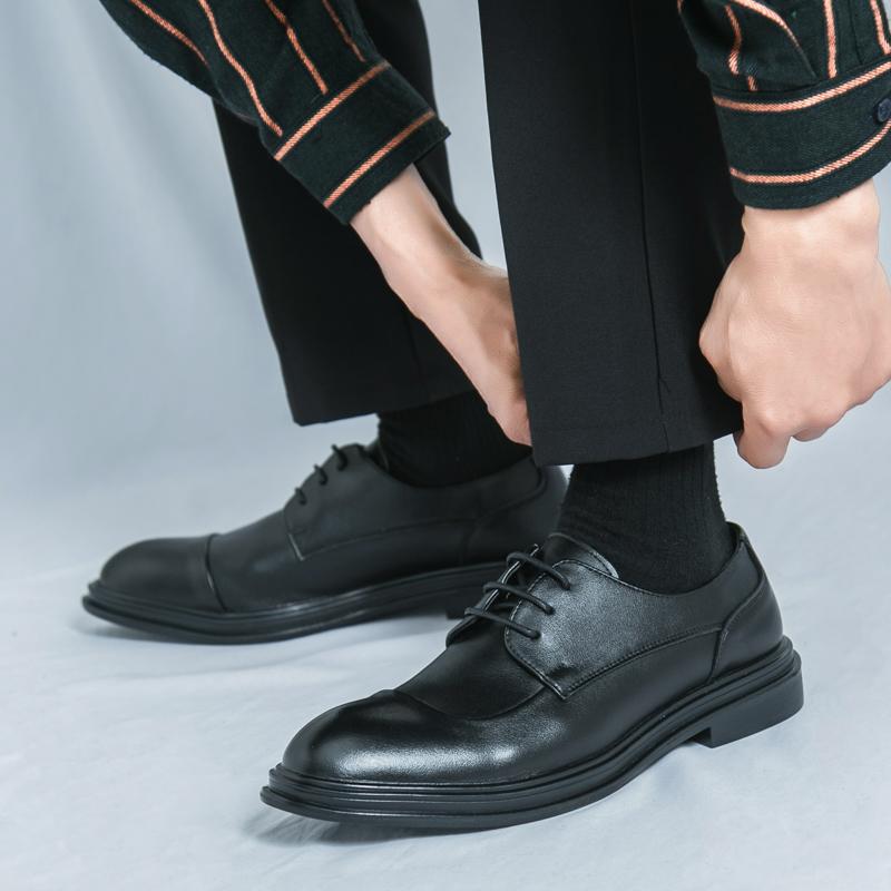 Fashion Classic Brand Men's Banquet Dress Shoes Pointed Trendy Brogue shoes Versatile Retro Brown Men's Leather Business Shoes Commuting