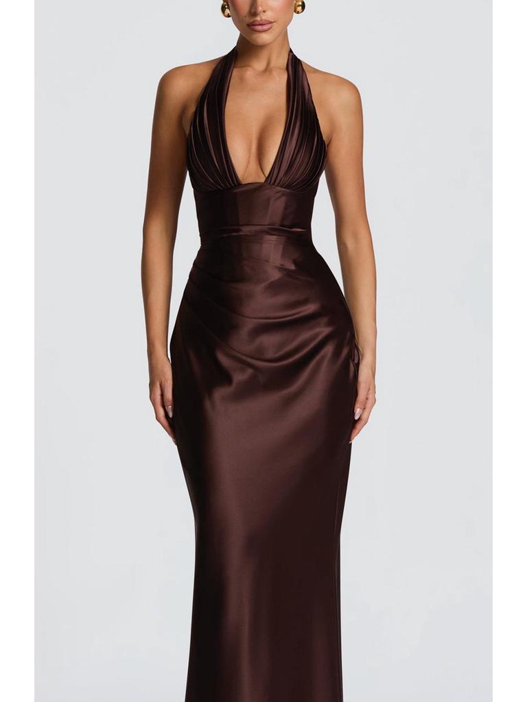 2026 Spring Festival: New Halter Deep V-Neck Pleated Off-the-Shoulder Long Dress in European and American Styles