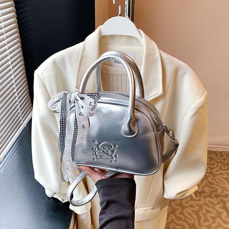 This year's popular small bag women's 2025 new summer versatile messenger bag high-end portable bowling bag