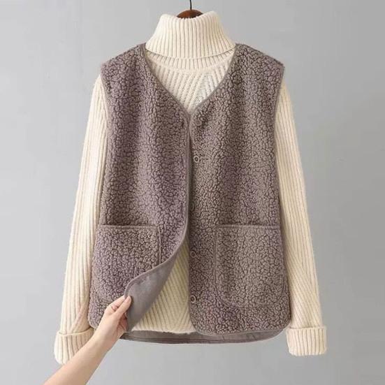 Women's Fleece Vest with Pockets Casual Button Down Sleeveless Jacket Oversized Fuzzy Vest Fall