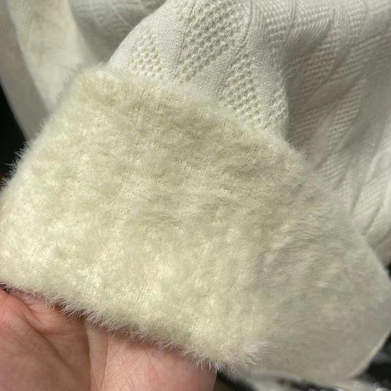 Women's One-piece Velvet Warm Semi High Neck Knitted Sweater with Long Sleeves Inside Casual Loose Pullover for Autumn and Winter