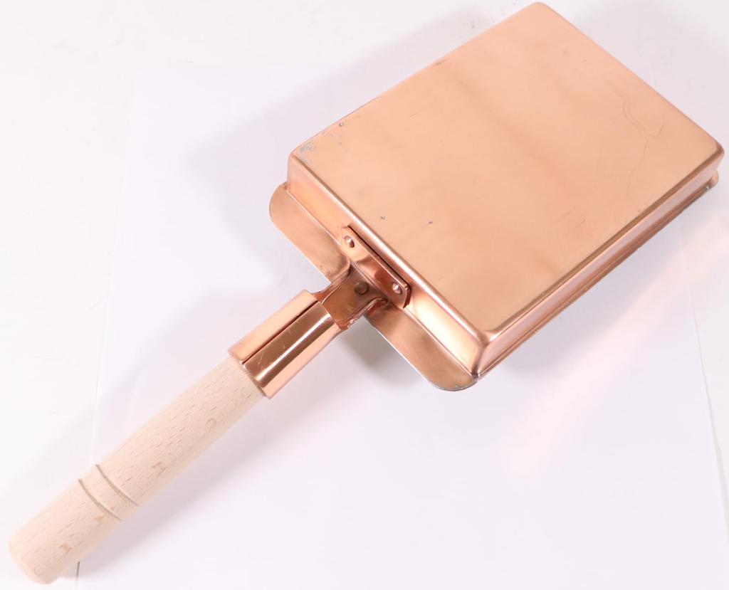 Endo Shoji TKG Copper Omelet Kansai Wide X 135mm Gas Weight Excellent Thermal Conductivity Allows for Quick Wooden Handle Commercial BTM04013 Pan,