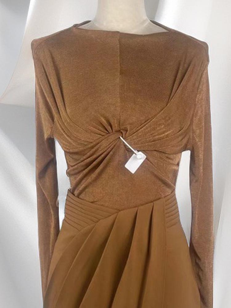 

Комплект из вьетнамского трикотажного топа и плиссированной юбки - осень/зима S