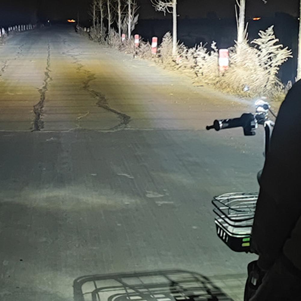 Motorcycle Spotlights 12V High Light Near Far Modified Auxiliary LED Headlights External Waterproof Headlights Focus Two-co F7I3